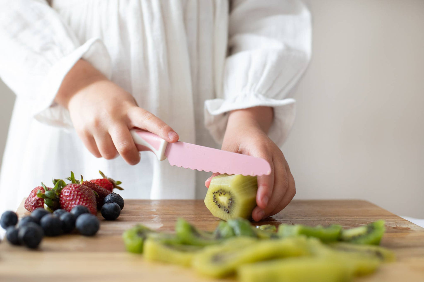 Blush KiddiKutter Child Safe Knife
