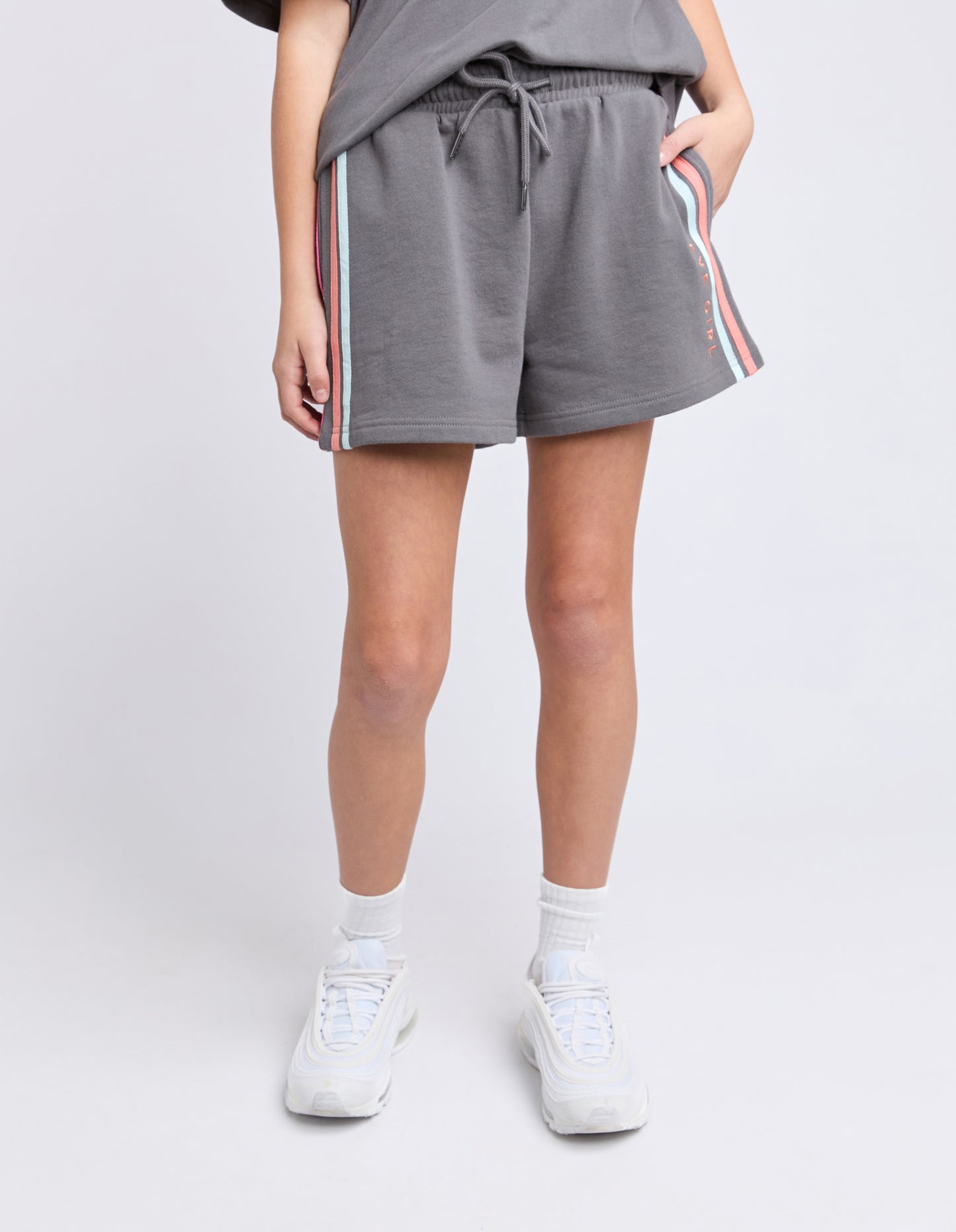 Retro Fleece Short