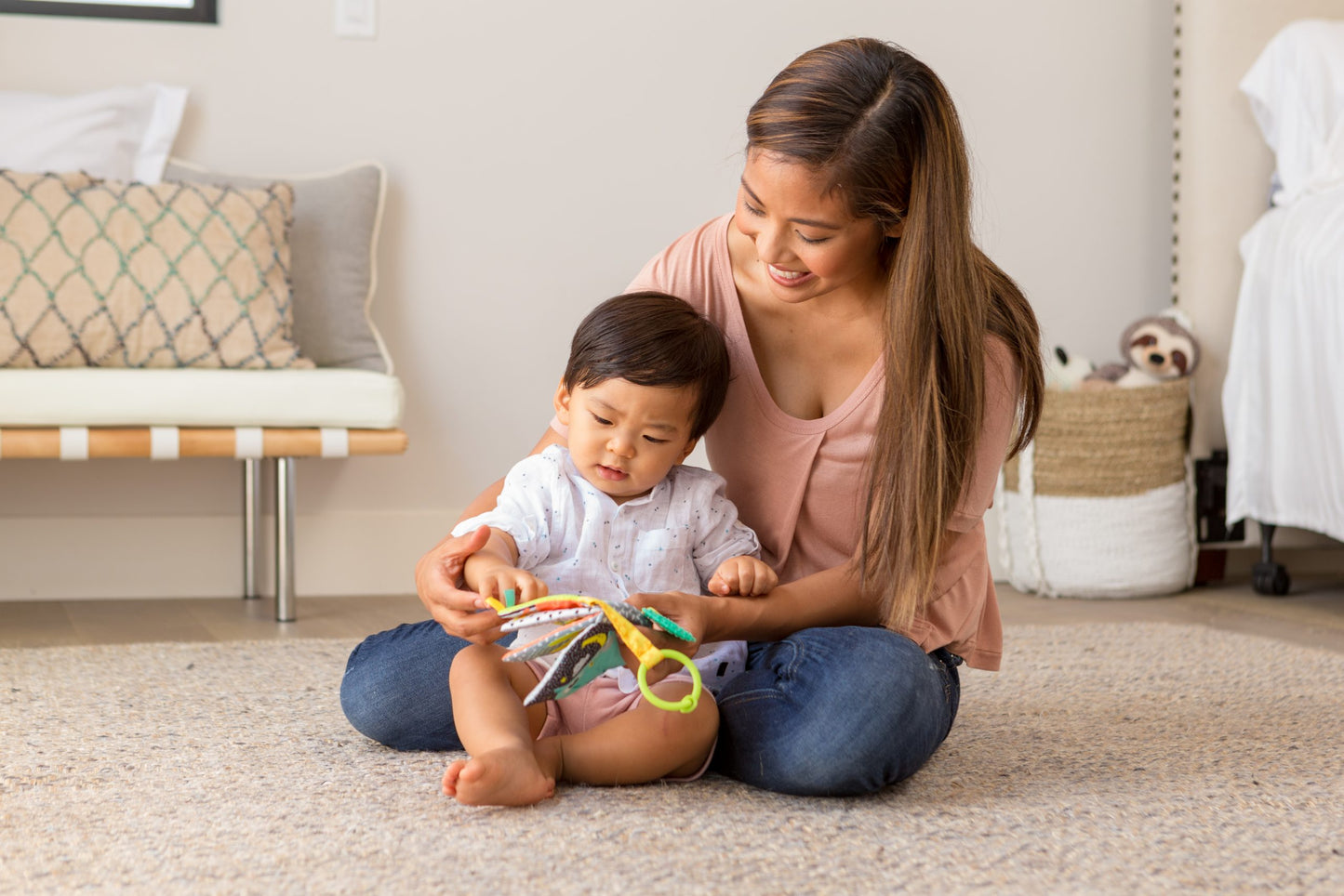 Link & Squeak Animal Crinkle Book