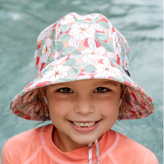 Ponytail Beach Bucket Hat - Hibiscus
