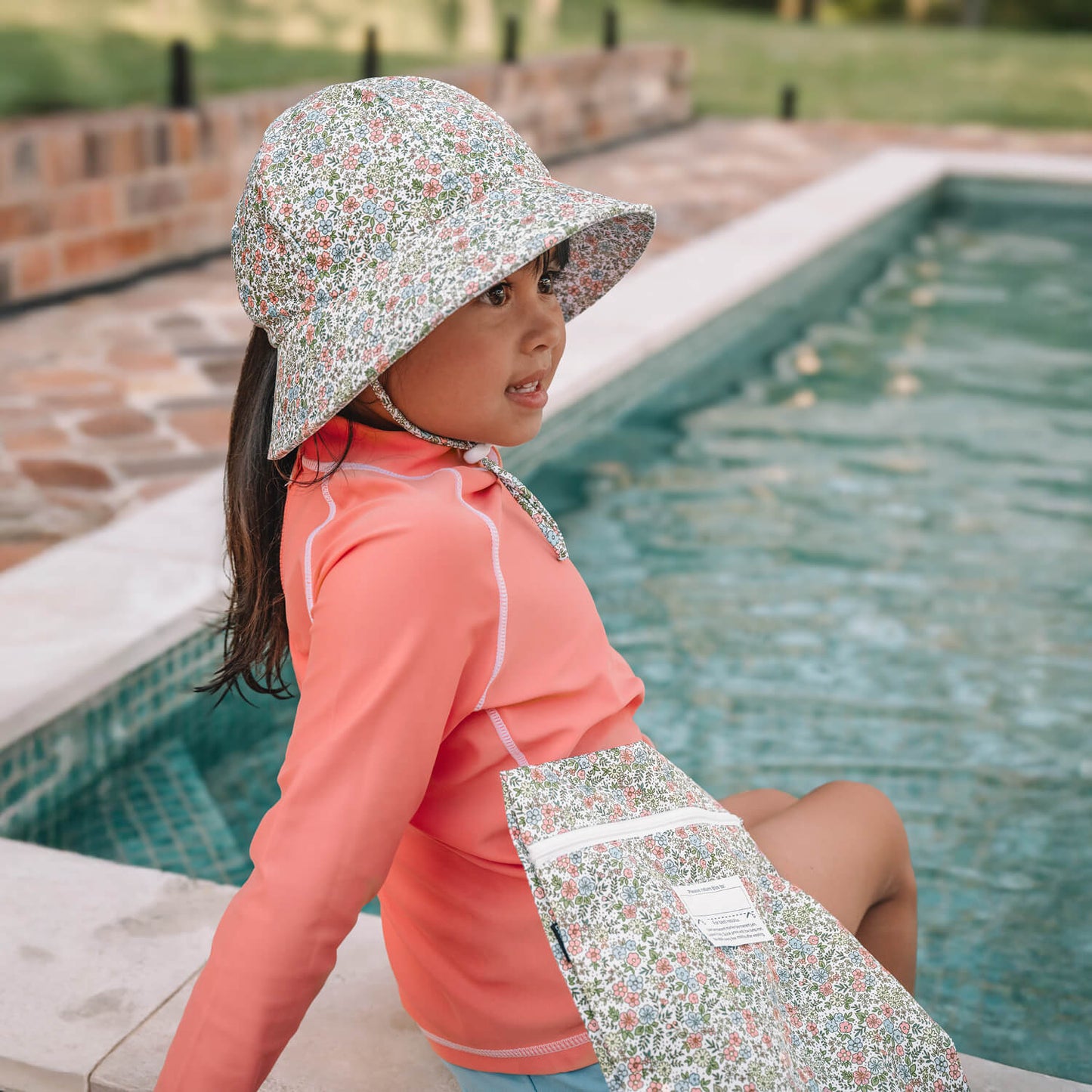 Ponytail Swim Bucket Beach Hat - Olivia