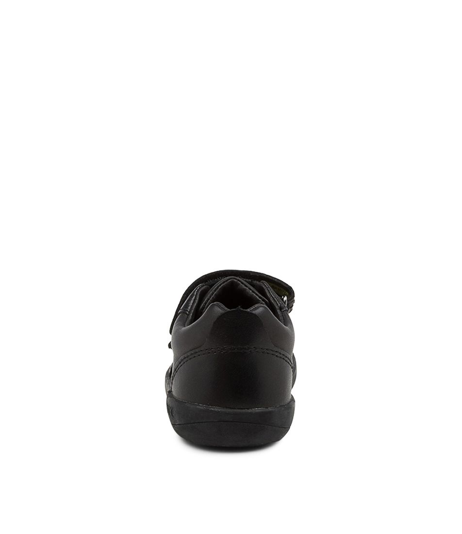 Leap School Shoe