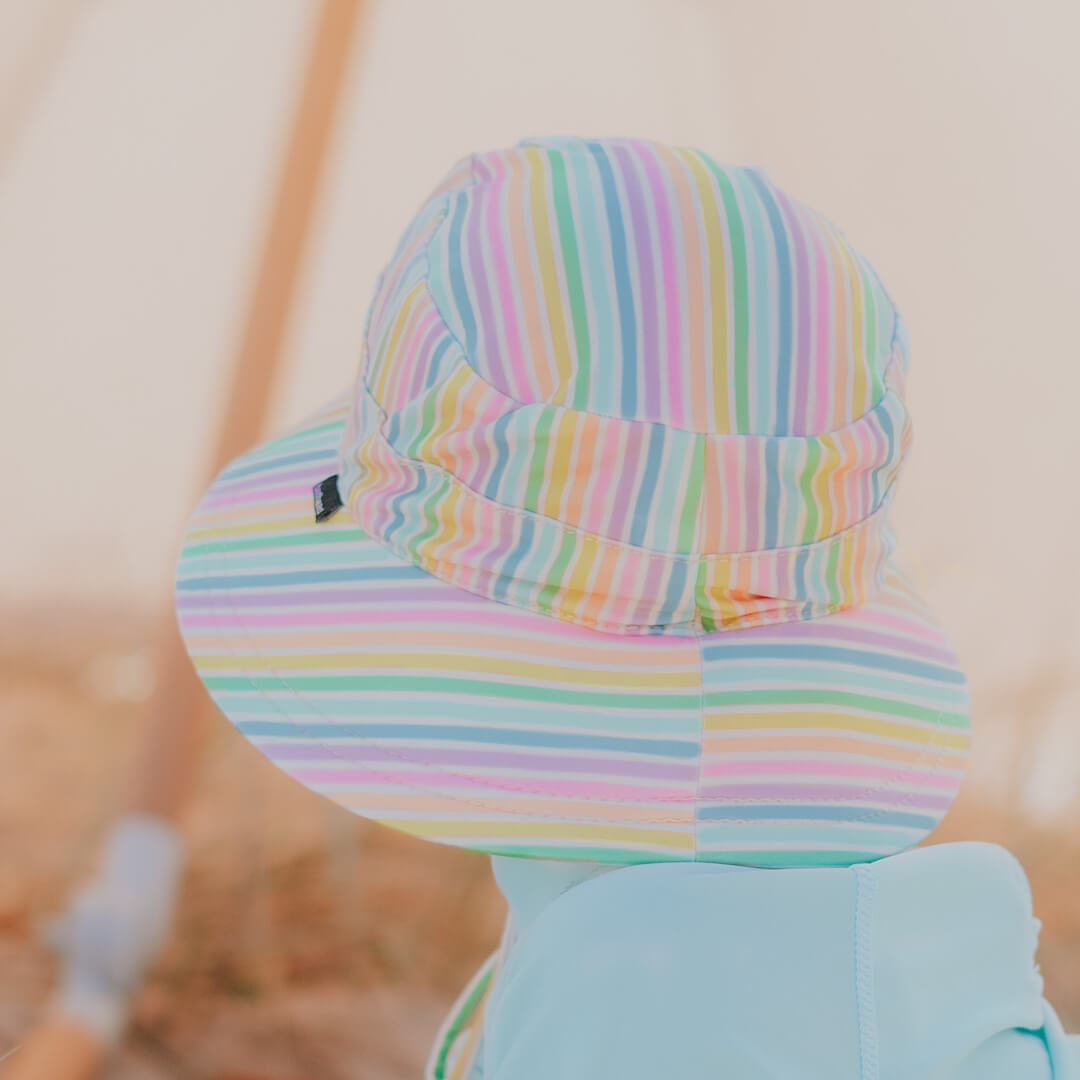 Kids Classic Swim Bucket Beach Hat - Rainbow Stripe