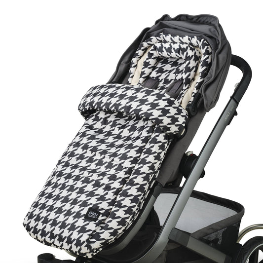 4-in-One Convertible Footmuff – Houndstooth
