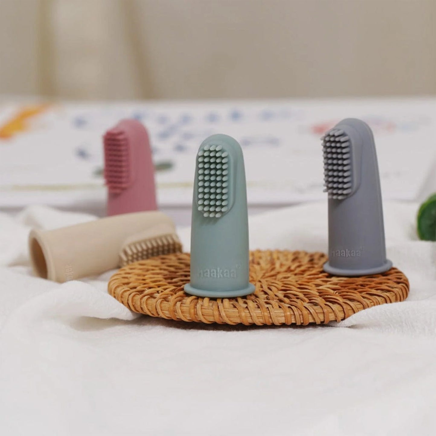Haakaa Textured Silicone Finger Toothbrush | Pea Green