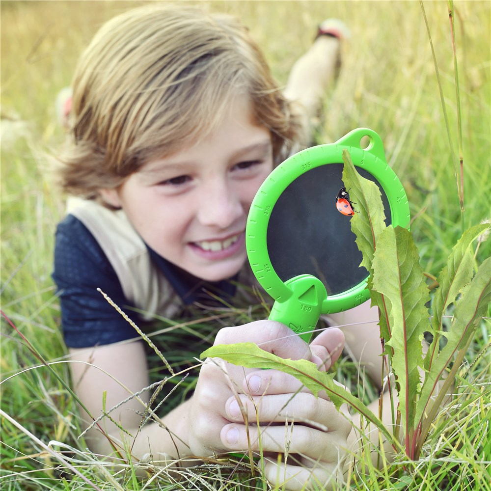 Wild Adventure Magnifying Glass