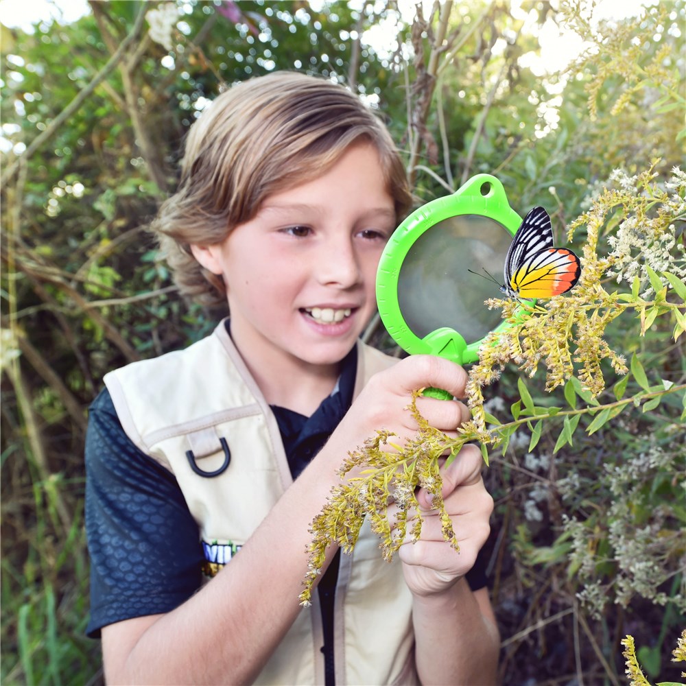 Wild Adventure Magnifying Glass