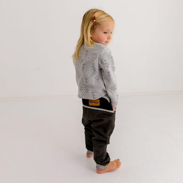 The Discoverer Pants in Charcoal
